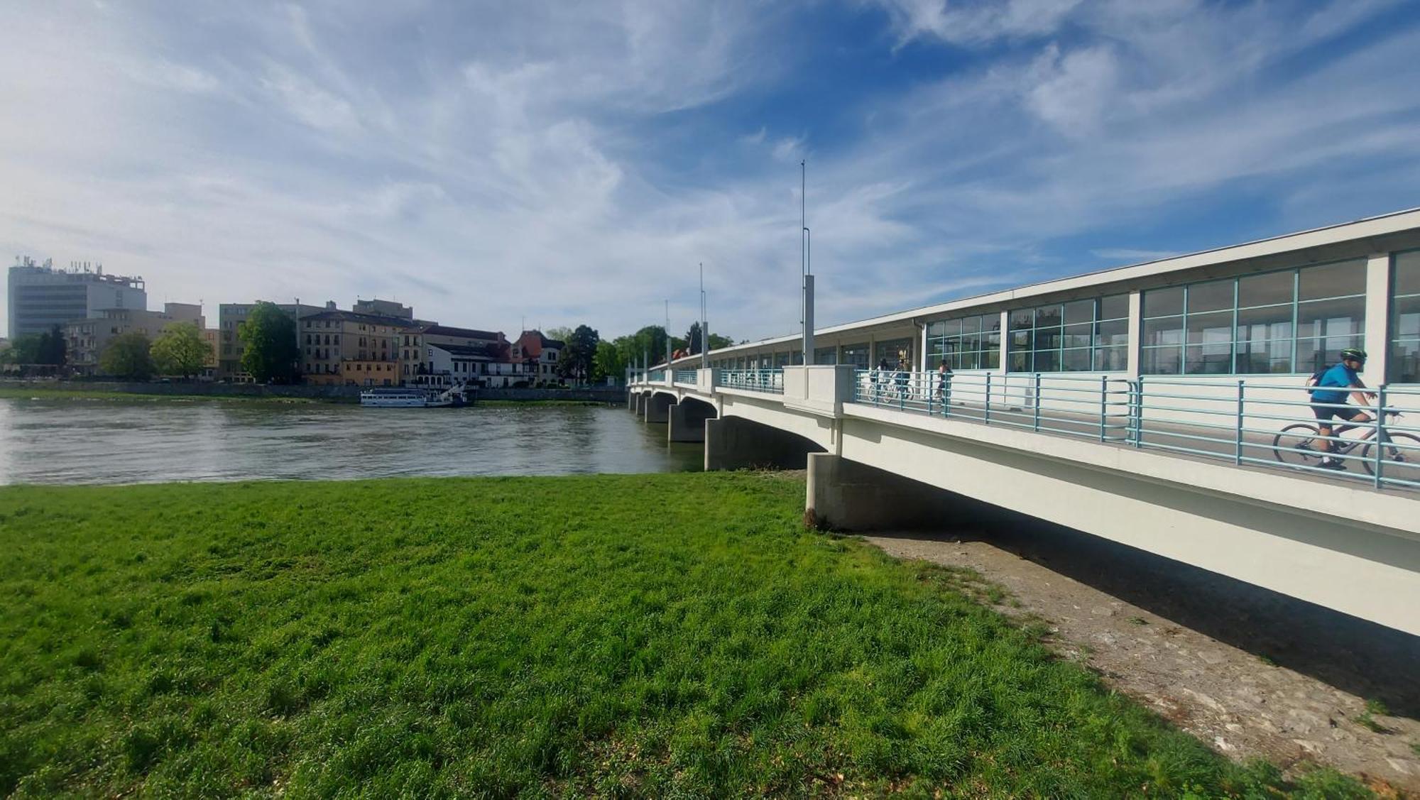 Willa Dom Na Cervenej Vezi Banka Zewnętrze zdjęcie